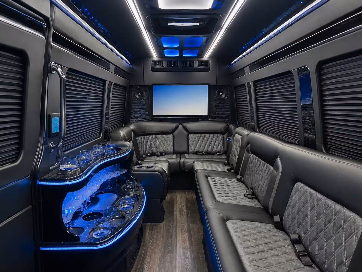 bus rental options for arlington trips