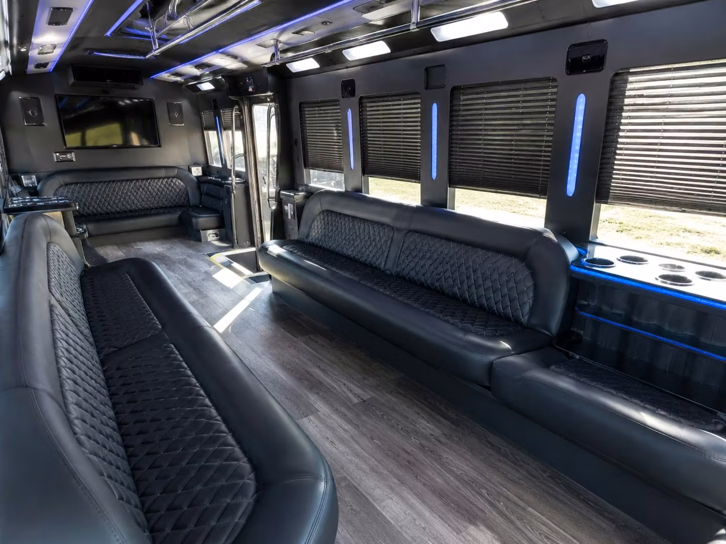 choose a party bus for arlington concert nights that start long before the venue does