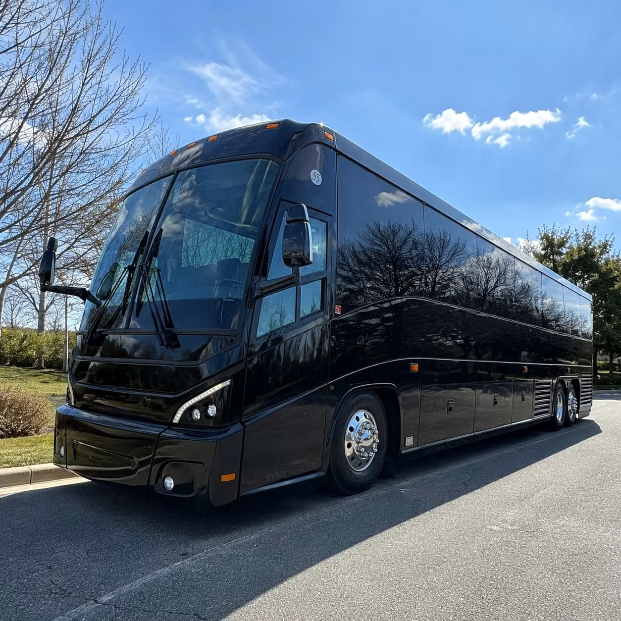 get the right bus for airport transfers between arlington and dfw or dallas love field
